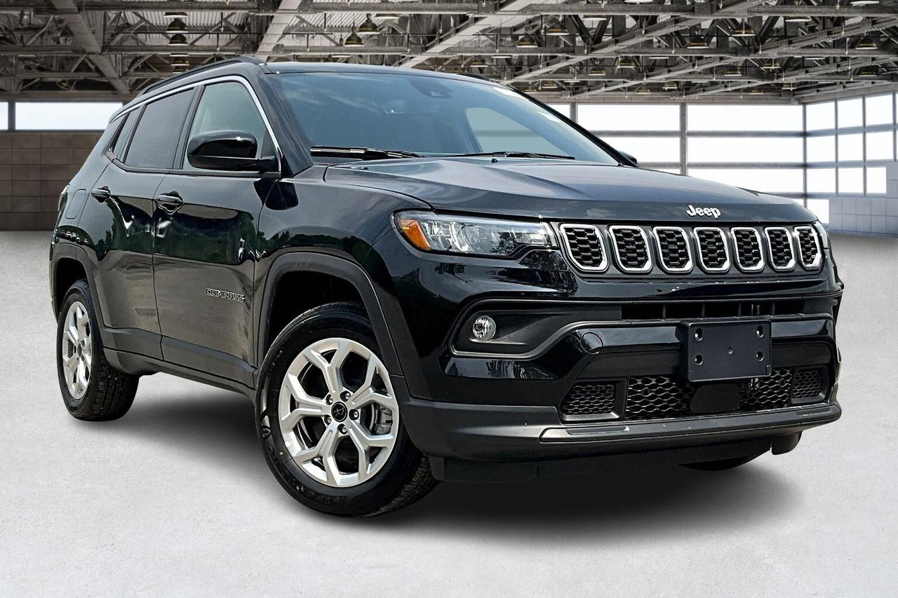 2025 Jeep Compass NORTH 4X4 | PWR LIFTGATE | 10.1 INCH SCREEN + NAV Photo