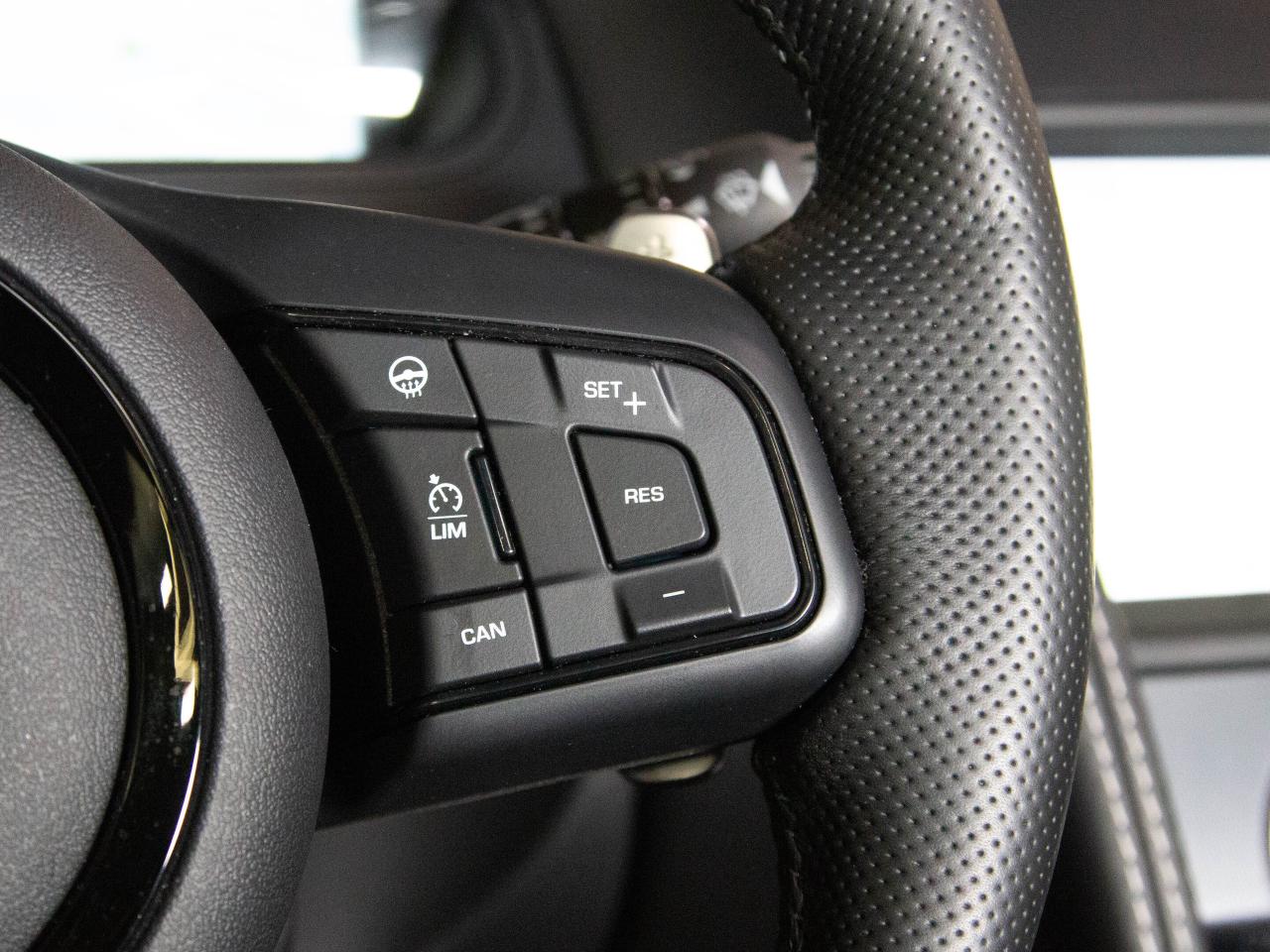 2022 Jaguar F-Type P575 R | COUPE | AWD | MERIDIAN | 20" RIM | PANO Photo