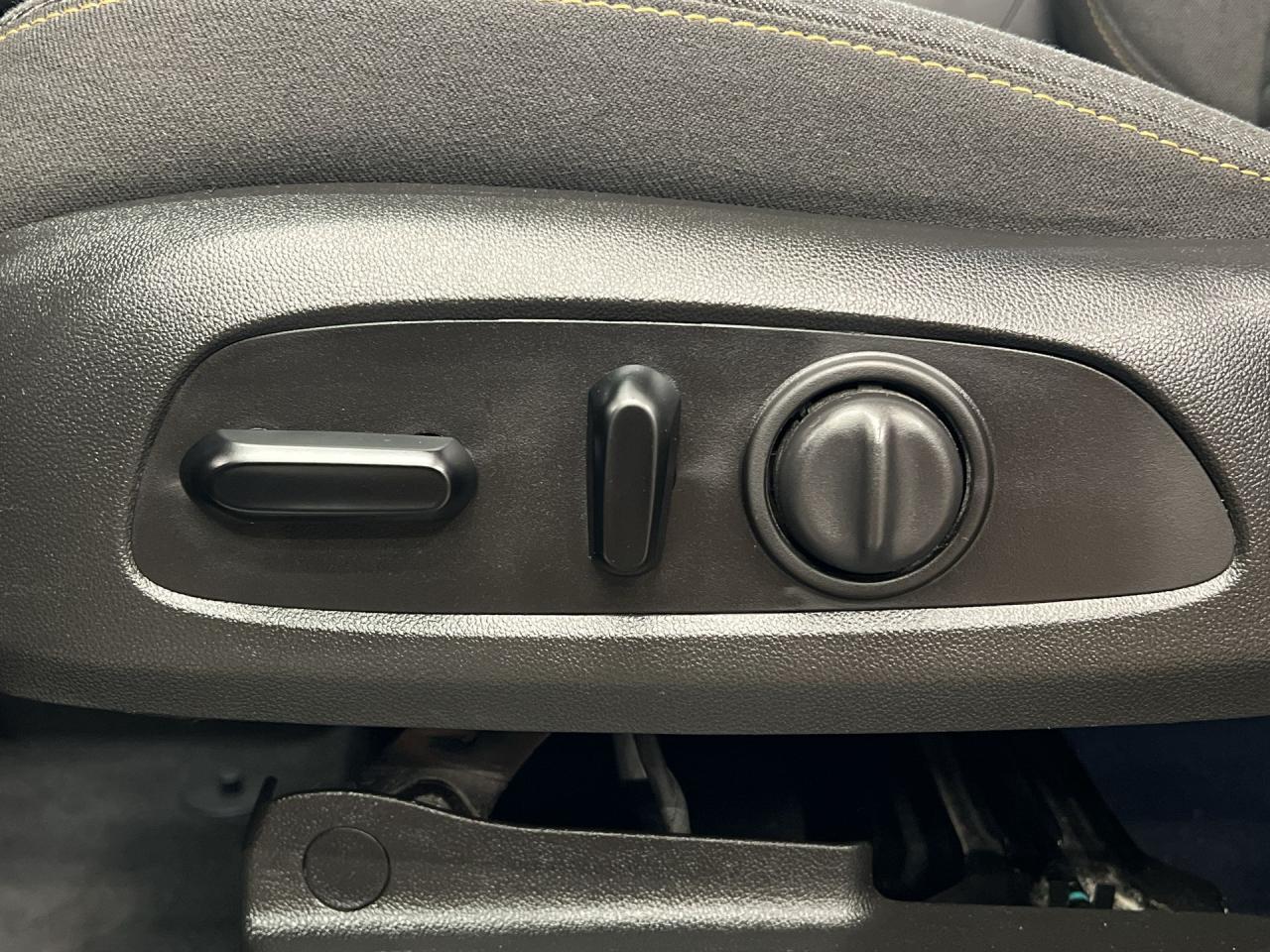 2021 Chevrolet Equinox LT SPORT AWD | HTD SEATS | CARPLAY | 19IN ALLOYS Photo