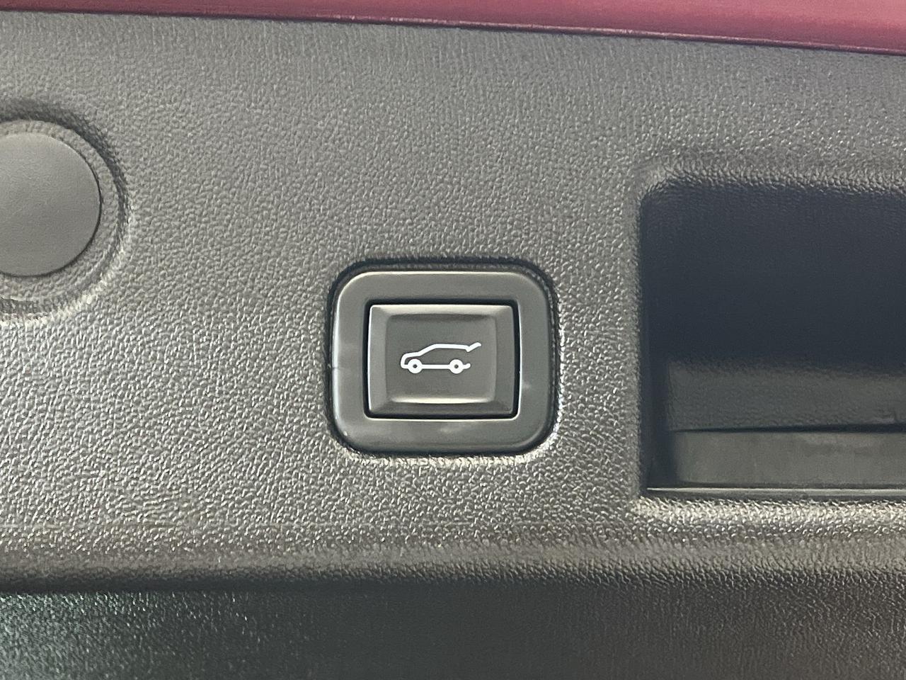 2021 Chevrolet Equinox LT SPORT AWD | HTD SEATS | CARPLAY | 19IN ALLOYS Photo