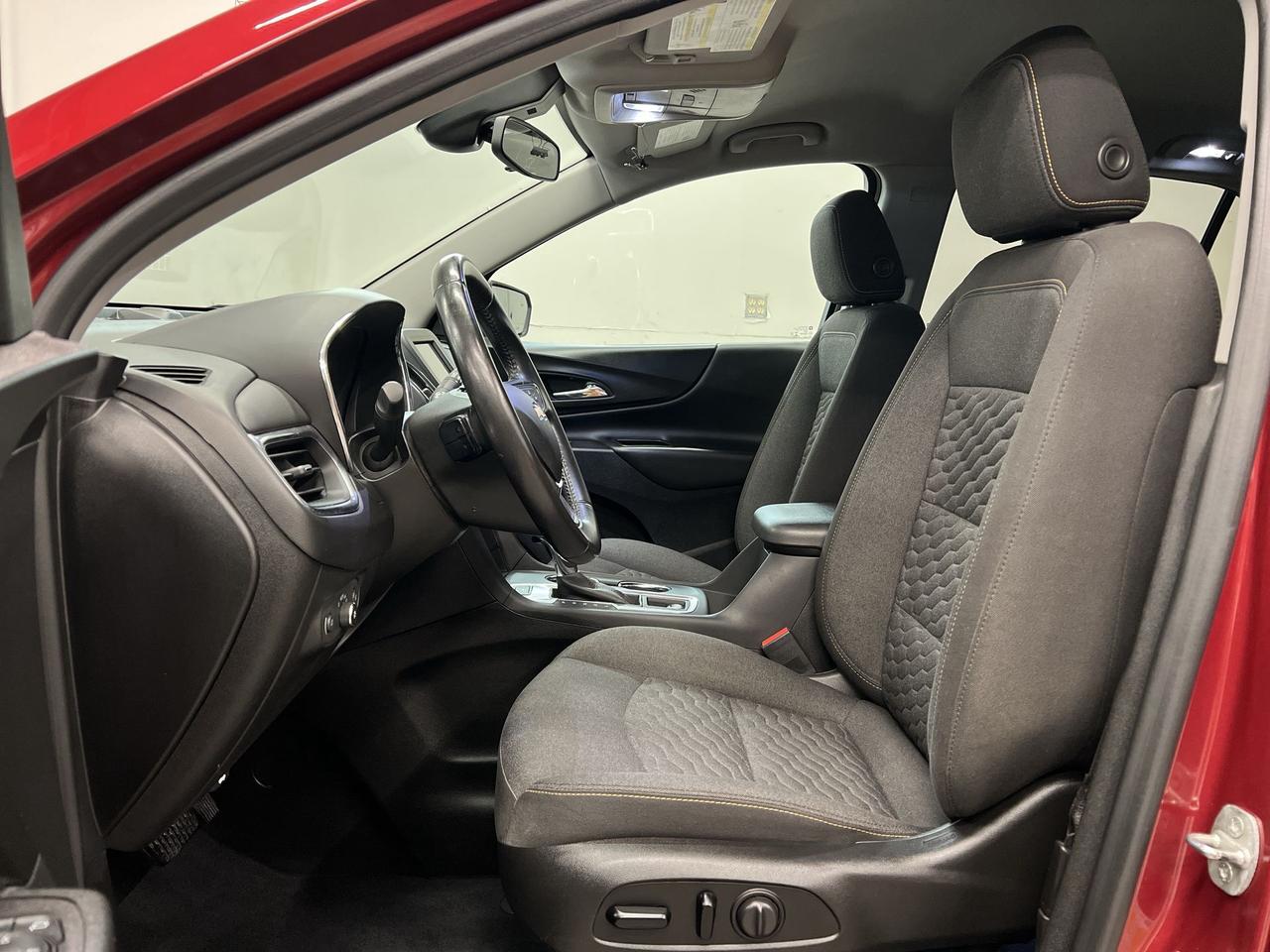 2021 Chevrolet Equinox LT SPORT AWD | HTD SEATS | CARPLAY | 19IN ALLOYS Photo