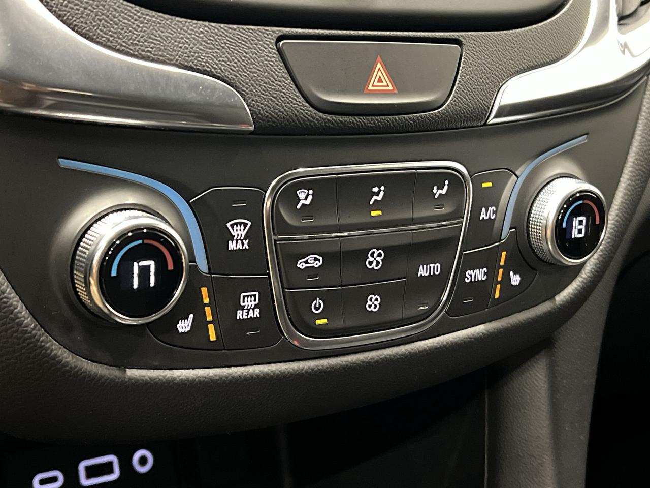 2021 Chevrolet Equinox LT SPORT AWD | HTD SEATS | CARPLAY | 19IN ALLOYS Photo