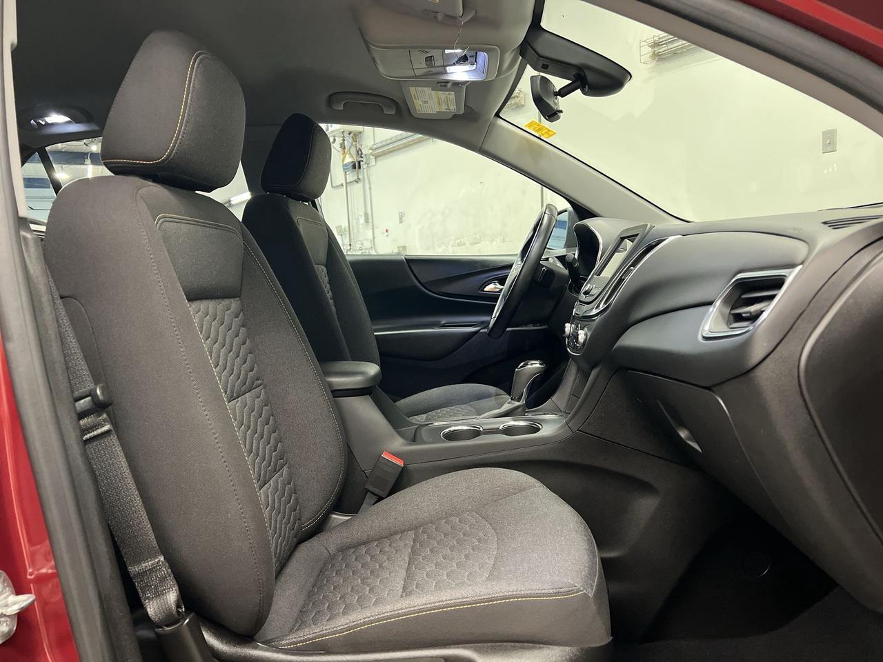2021 Chevrolet Equinox LT SPORT AWD | HTD SEATS | CARPLAY | 19IN ALLOYS Photo