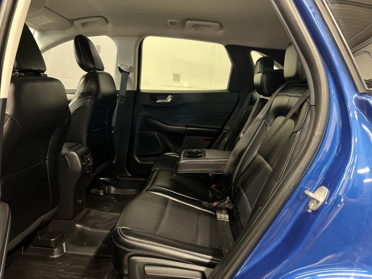 2022 Ford Escape SEL AWD | HTD LEATHER | CARPLAY | REMOTE START Photo