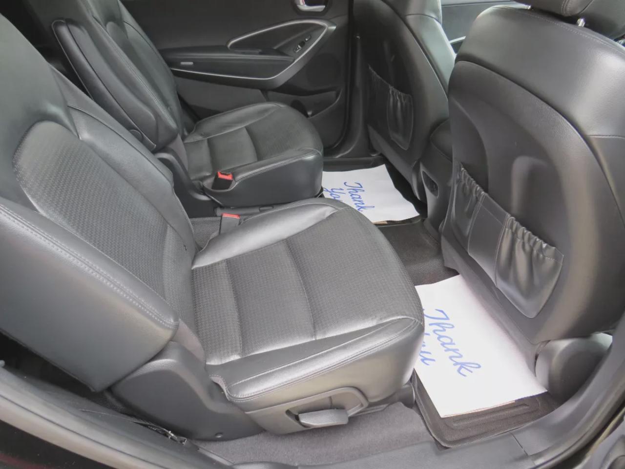 2014 Hyundai Santa Fe XL Luxury (**ONE OWNER**AWD**6 SEATER**ALLOY WHEELS**FOG LIGHTS**LEATHER** POWER DRIVERS/PASSENGERS SEAT**PANORAMIC SUNROOF**2ND ROW CAPTAINS CHAIRS**3RD ROW OF SEATING**POWER DRIVERS SEAT**HEATED STEERING WHEEL**BLIND SPOT MONITORING**AUTO HEADLIGHTS**BA Photo