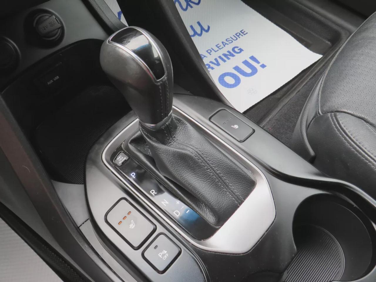 2014 Hyundai Santa Fe XL Luxury (**ONE OWNER**AWD**6 SEATER**ALLOY WHEELS**FOG LIGHTS**LEATHER** POWER DRIVERS/PASSENGERS SEAT**PANORAMIC SUNROOF**2ND ROW CAPTAINS CHAIRS**3RD ROW OF SEATING**POWER DRIVERS SEAT**HEATED STEERING WHEEL**BLIND SPOT MONITORING**AUTO HEADLIGHTS**BA Photo