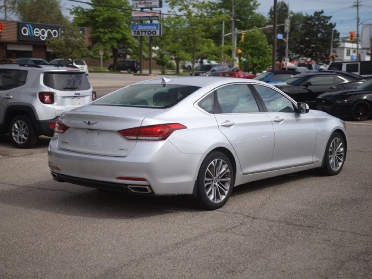 2015 Hyundai Genesis Sedan 3.8 Premium  **LOW KMS - AWD** Photo4