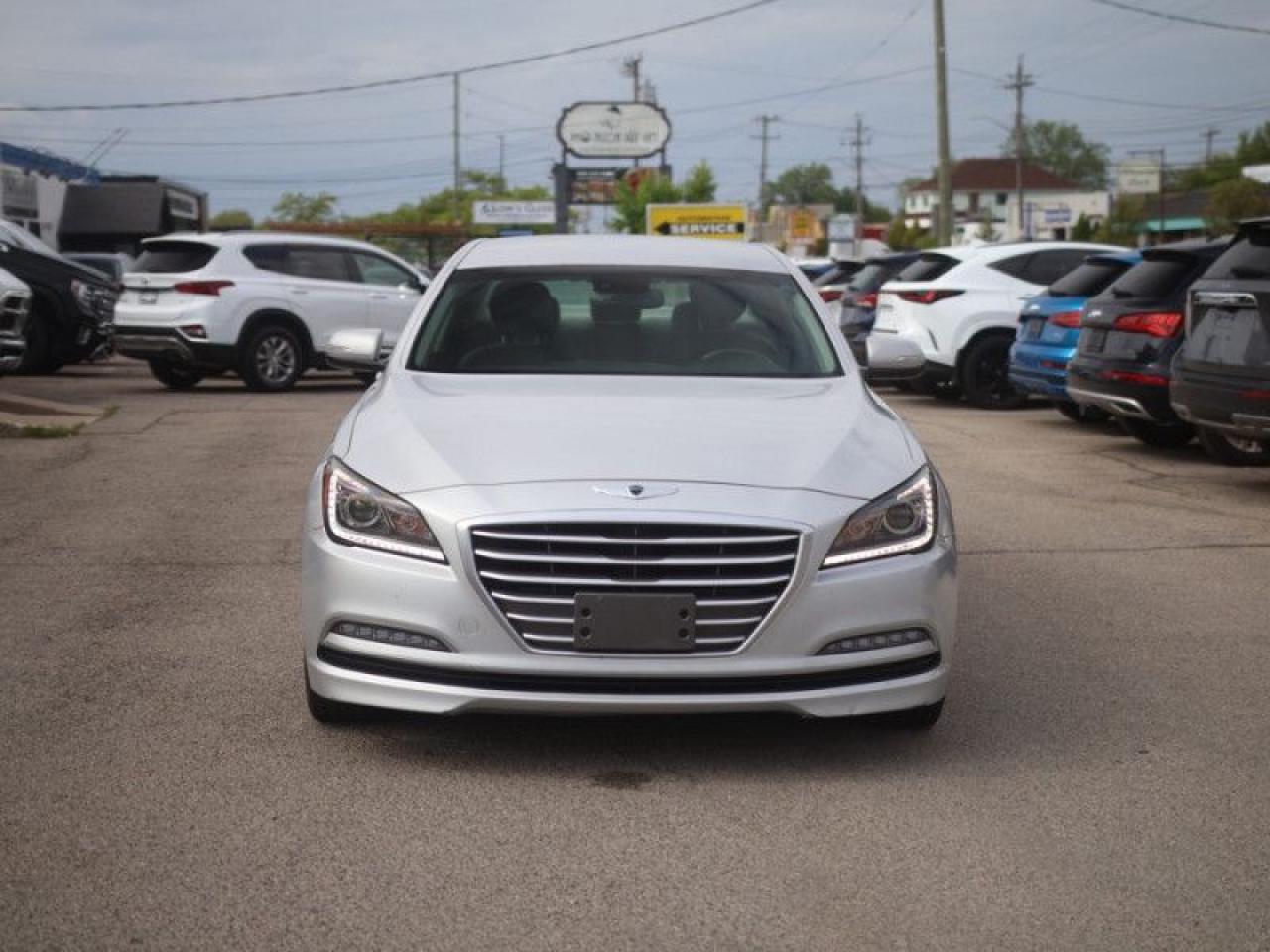 2015 Hyundai Genesis Sedan 3.8 Premium  **LOW KMS - AWD** Photo
