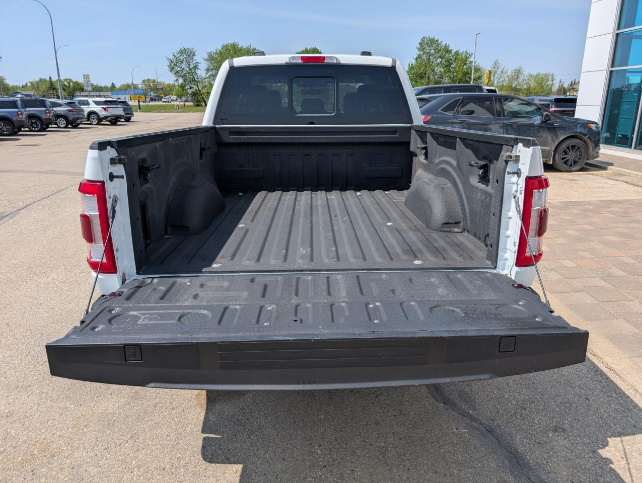 2022 Ford F-150 Lariat Photo5