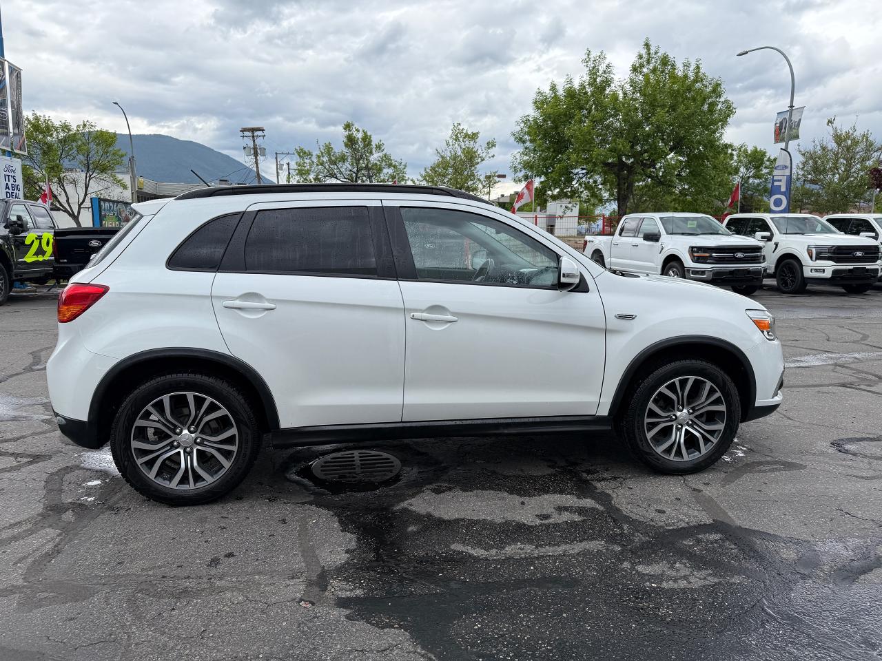 2016 Mitsubishi RVR GT Photo5