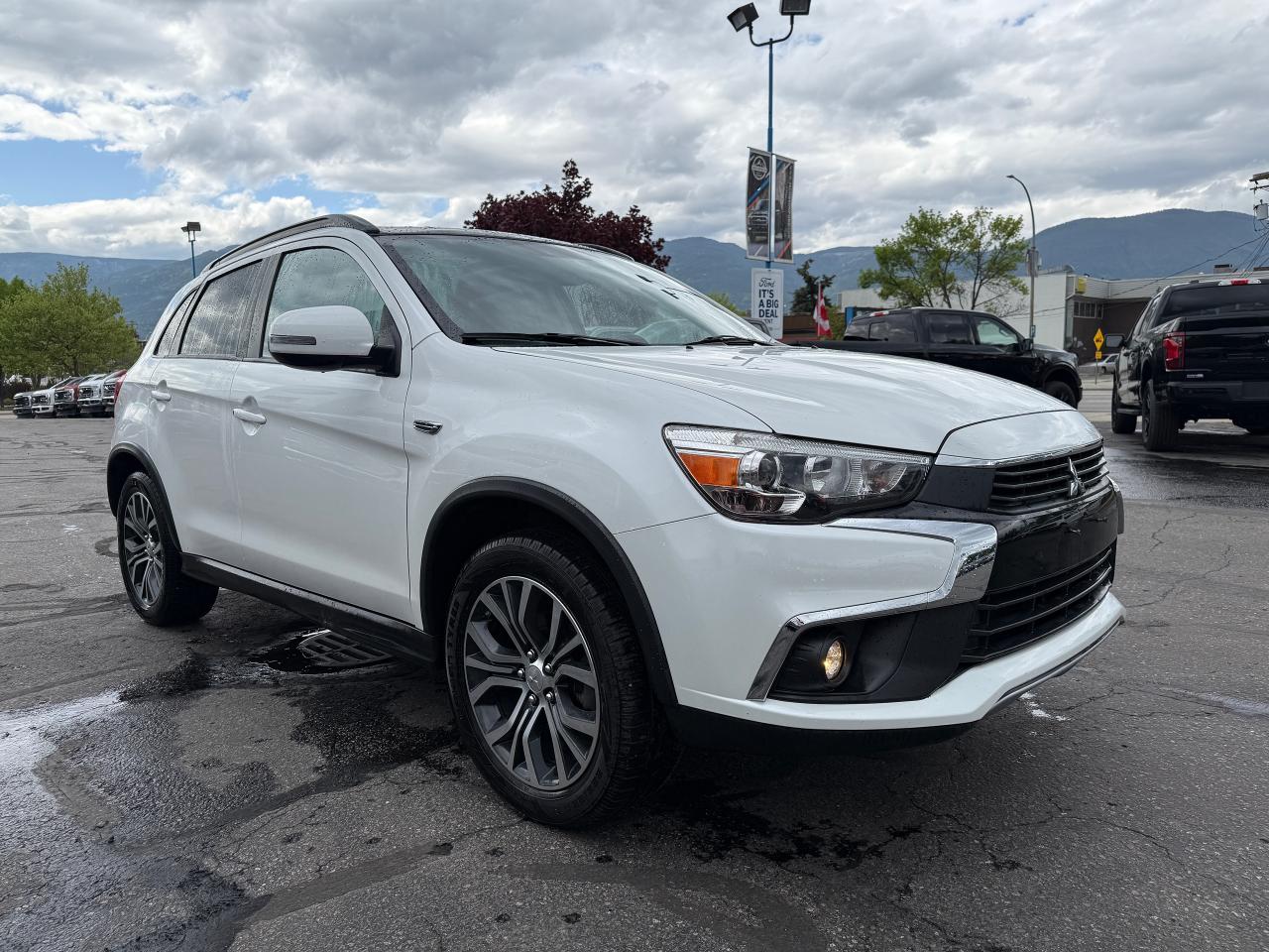 2016 Mitsubishi RVR GT Photo5