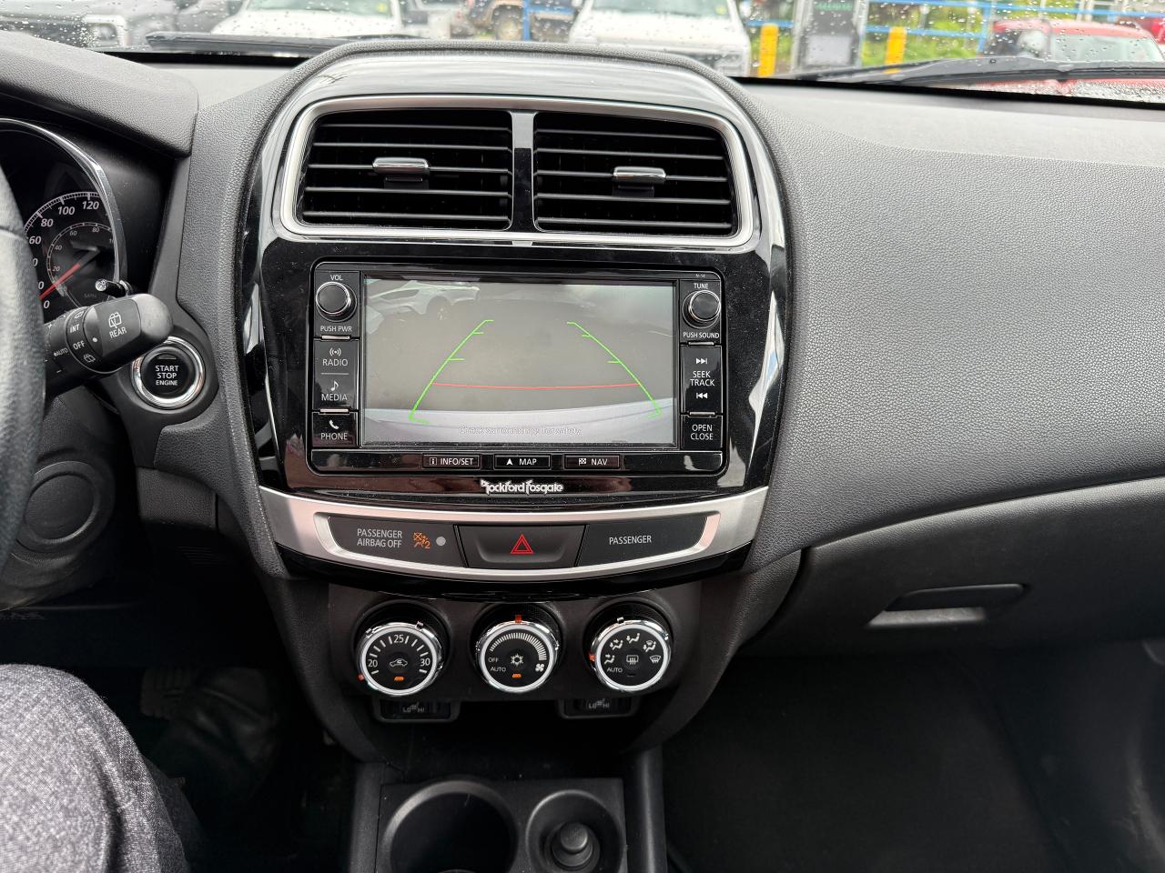 2016 Mitsubishi RVR GT Photo5