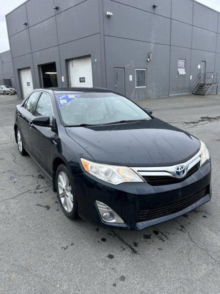 Used 2014 Toyota Camry HYBRID XLE for sale in Halifax, NS