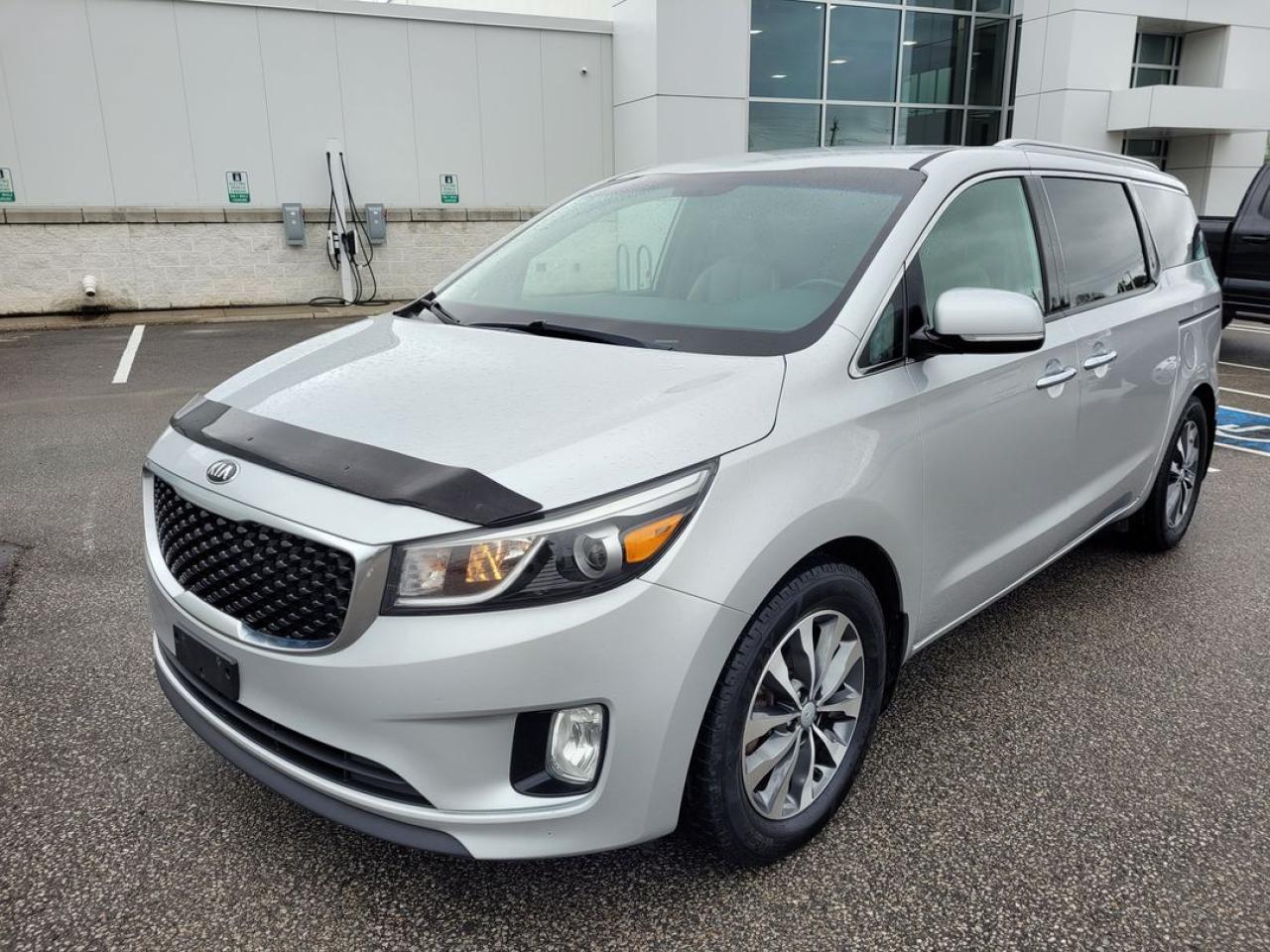 Used 2018 Kia Sedona SX for sale in London, ON