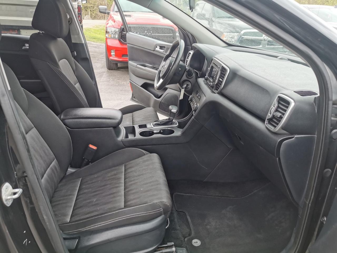 2017 Kia Sportage LX - Photo #18