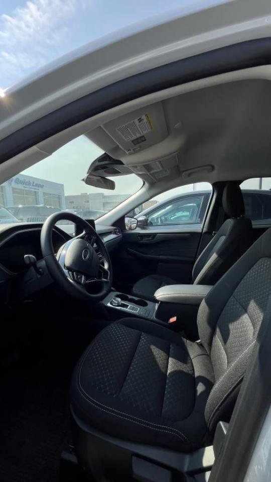 2025 Ford Escape Active Photo2