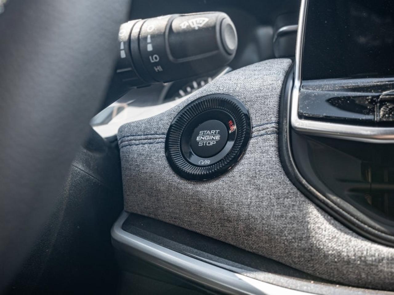 2025 Jeep Compass Sport Photo