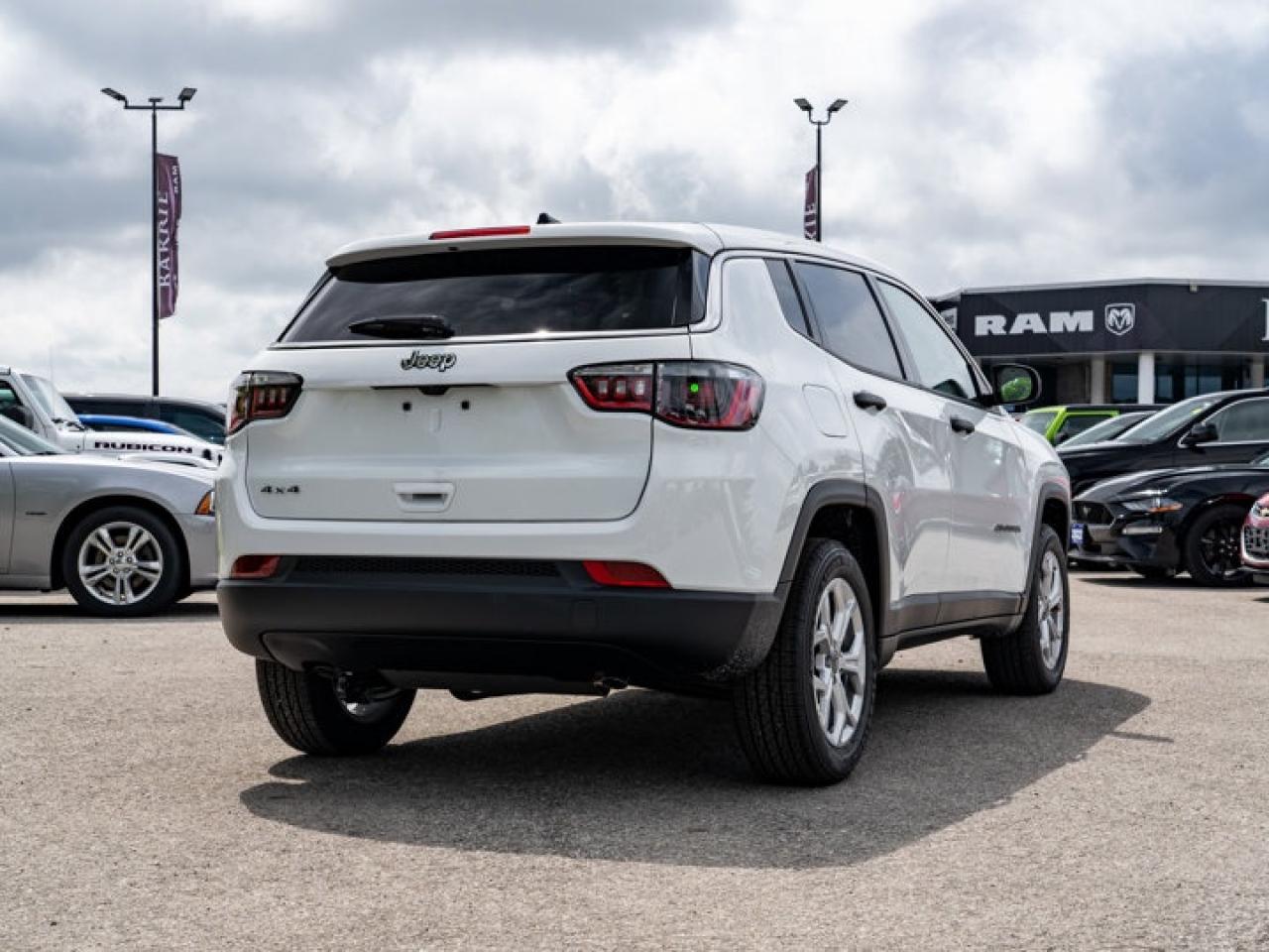 2025 Jeep Compass Sport Photo