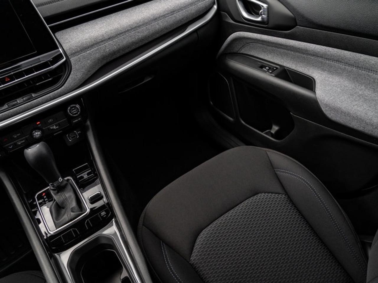 2025 Jeep Compass Sport Photo