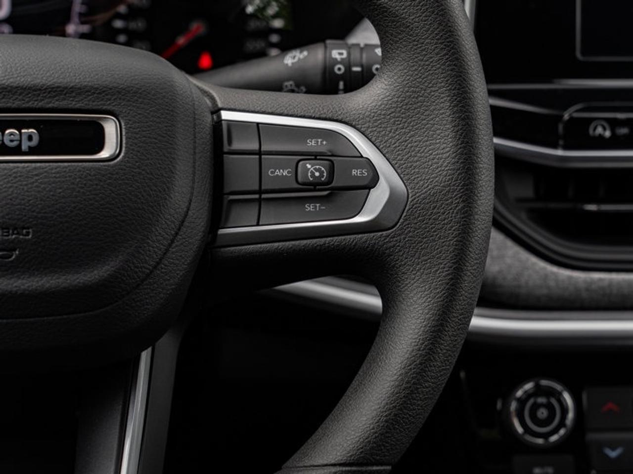 2025 Jeep Compass Sport Photo