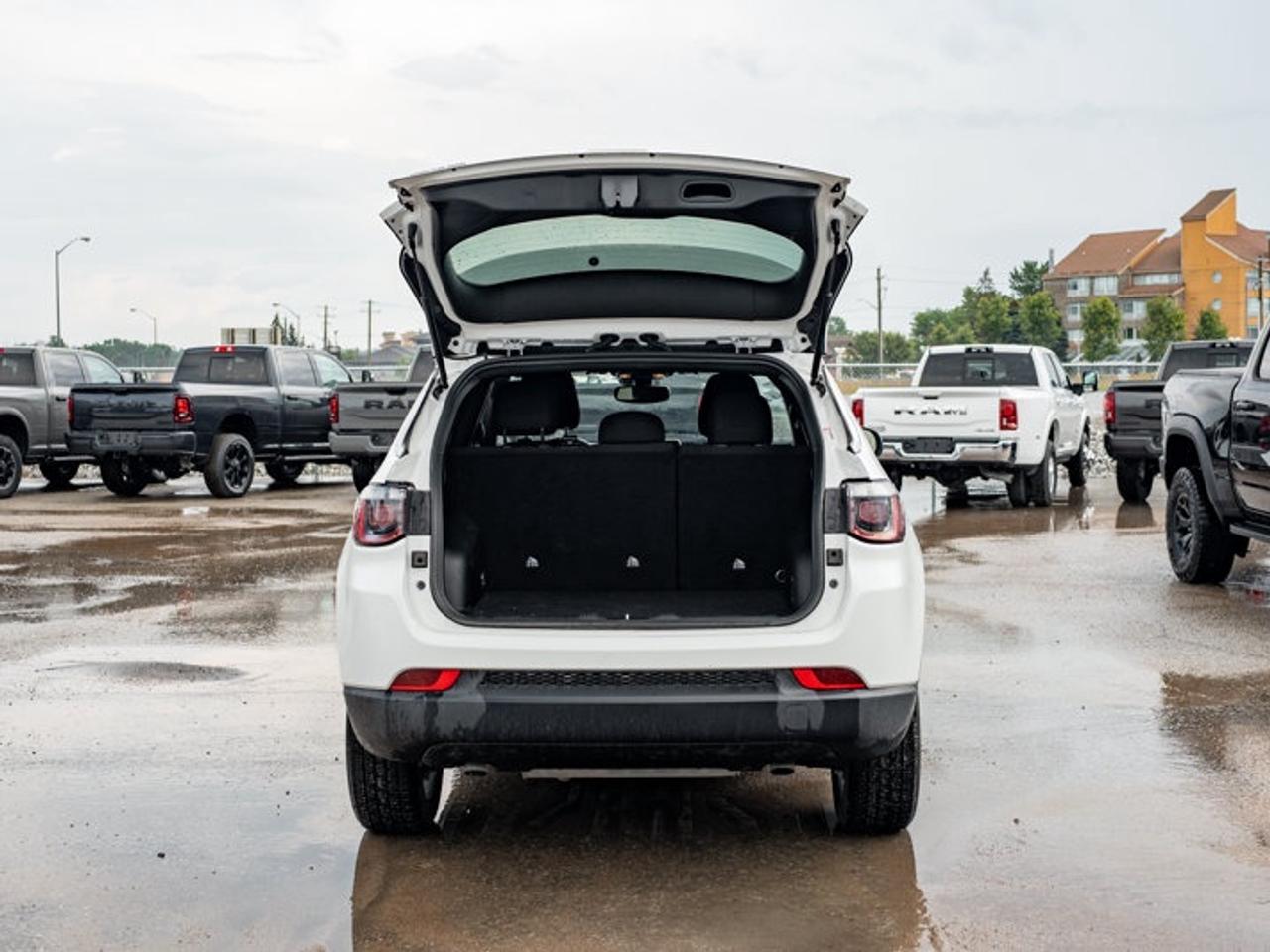 2025 Jeep Compass Sport Photo