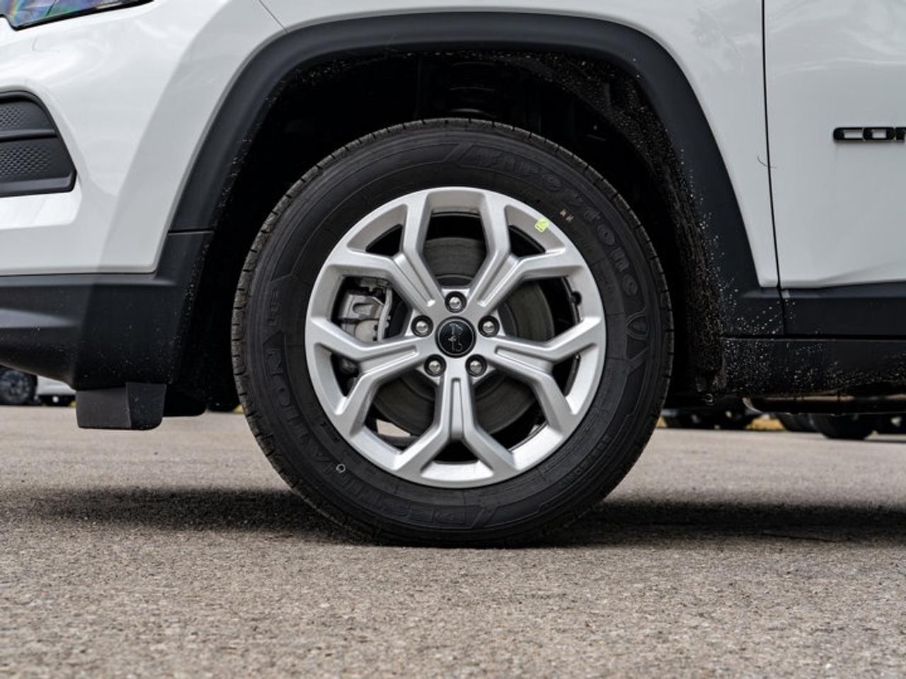 2025 Jeep Compass Sport Photo