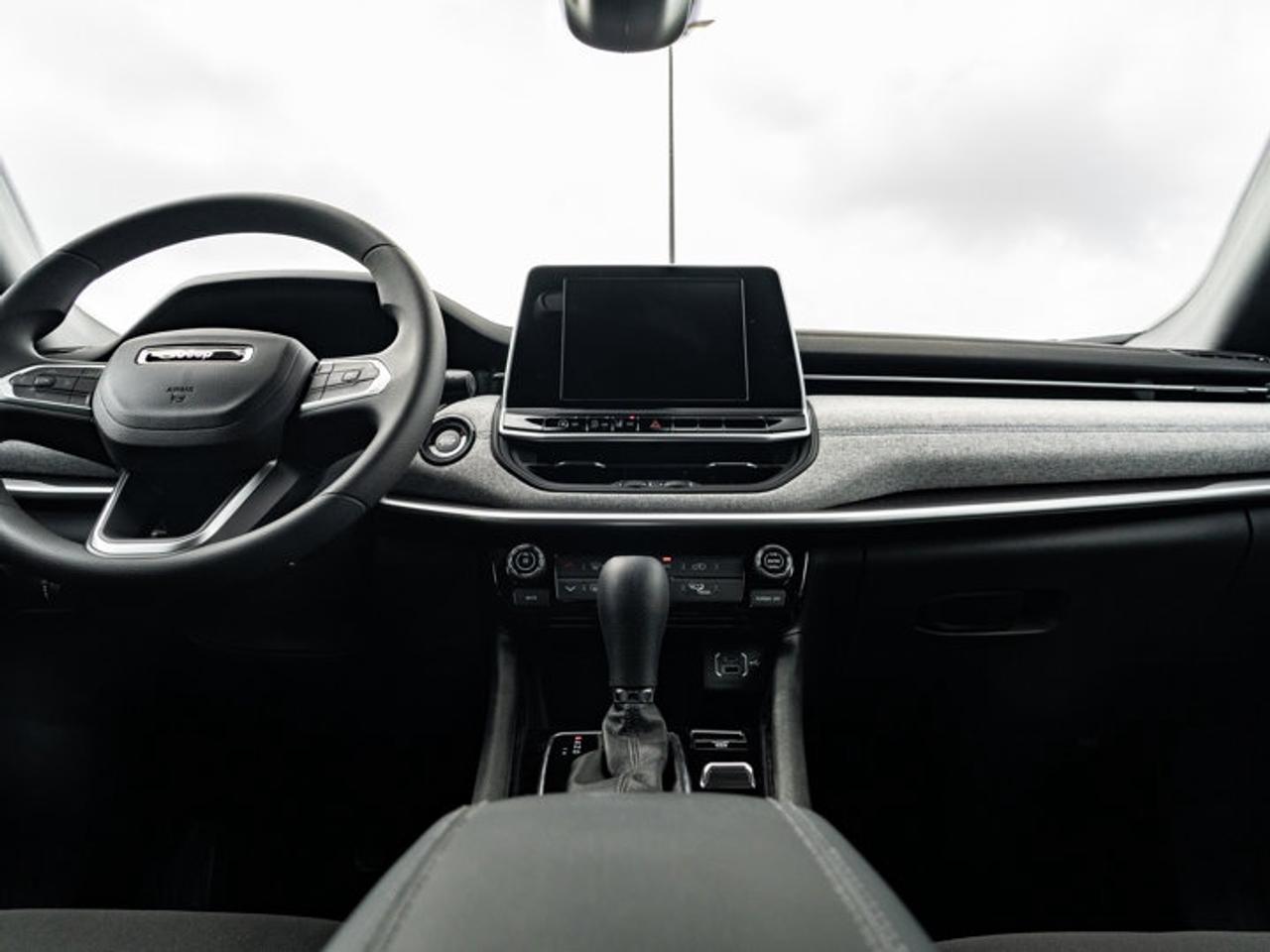 2025 Jeep Compass Sport Photo