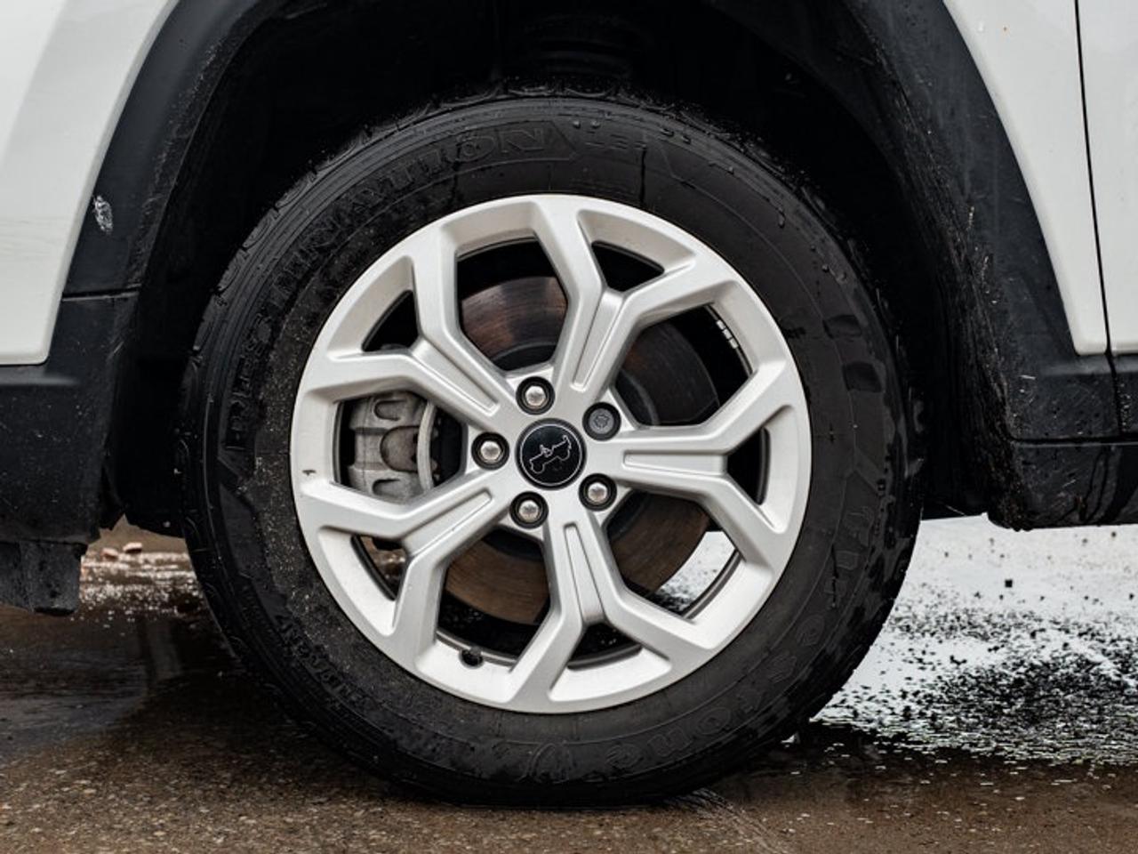 2025 Jeep Compass Sport Photo