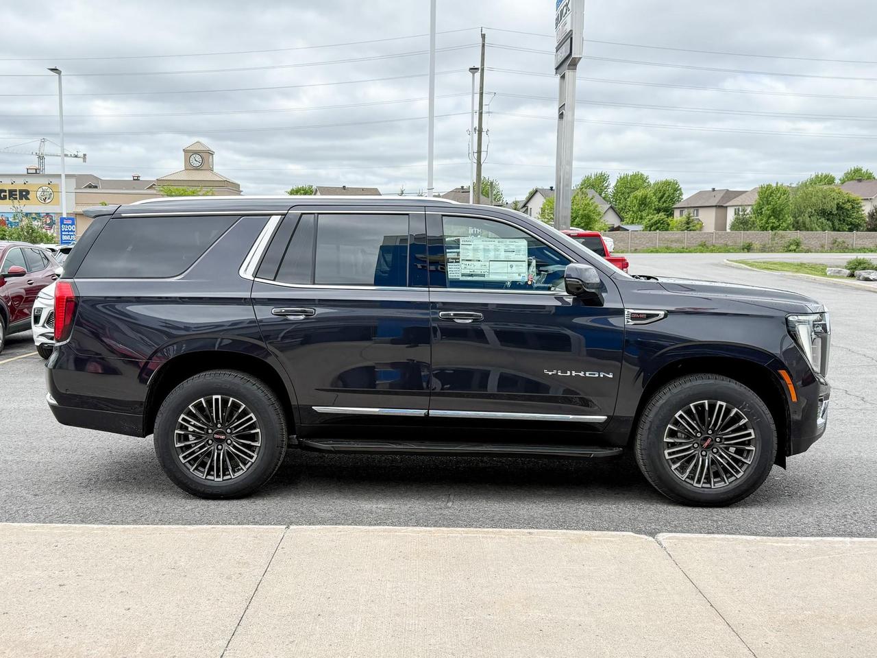 2025 GMC Yukon Elevation 5.3L V8 WITH REMOTE START/ENTRY, HEATED SEATS, HEATED STEERING WHEEL, POWER LIFTGATE, HD SURROUND VISION, BOSE SPEAKER SYSTEM Photo