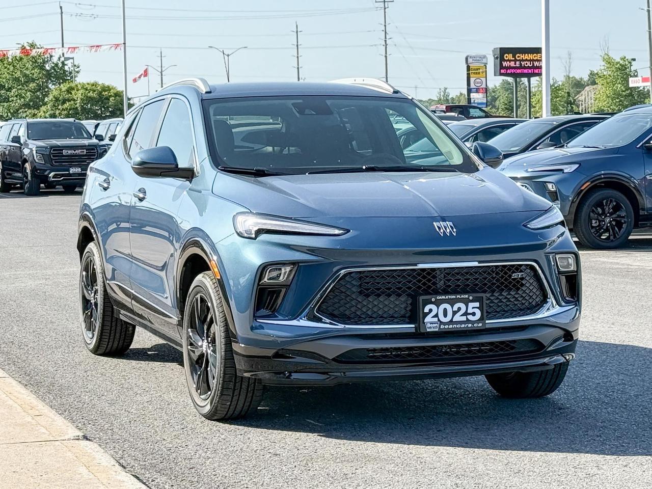 2025 Buick Encore GX Sport Touring 1.3L 3CYL WITH REMOTE START/ENTRY, HEATED SEATS, HEATED STEERING WHEEL, HD REAR VISION CAMERA, APPLE CARPLAY AND ANDROID AUTO Photo