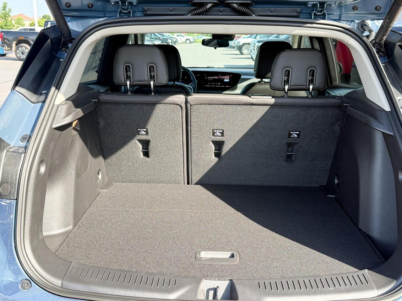 2025 Buick Encore GX Sport Touring 1.3L 3CYL WITH REMOTE START/ENTRY, HEATED SEATS, HEATED STEERING WHEEL, HD REAR VISION CAMERA, APPLE CARPLAY AND ANDROID AUTO Photo