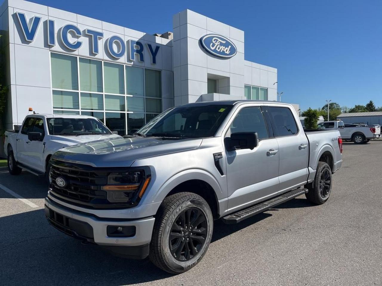 New 2025 Ford F-150 XLT for sale in Chatham, ON