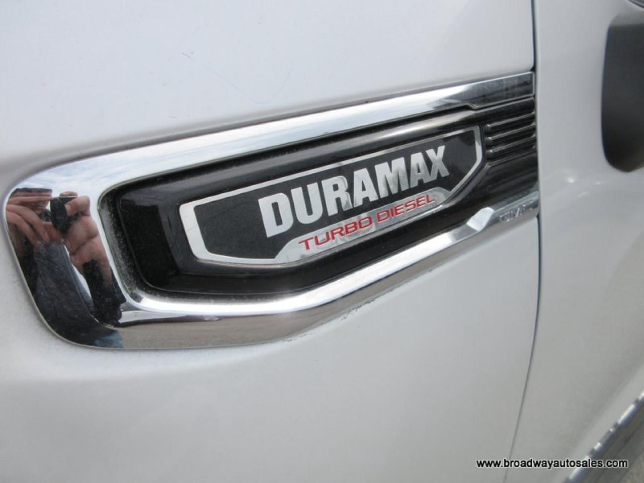 2021 GMC Sierra 1500 LOADED DENALI-PACKAGE 5 PASSENGER 3.0L - DURAMAX.. 4X4.. CREW-CAB.. SHORTY.. NAVIGATION.. LEATHER.. HEATED/AC SEATS.. BACK-UP CAMERA.. Photo