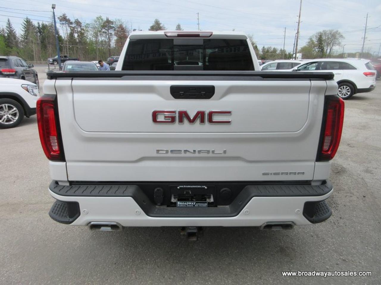 2021 GMC Sierra 1500 LOADED DENALI-PACKAGE 5 PASSENGER 3.0L - DURAMAX.. 4X4.. CREW-CAB.. SHORTY.. NAVIGATION.. LEATHER.. HEATED/AC SEATS.. BACK-UP CAMERA.. Photo