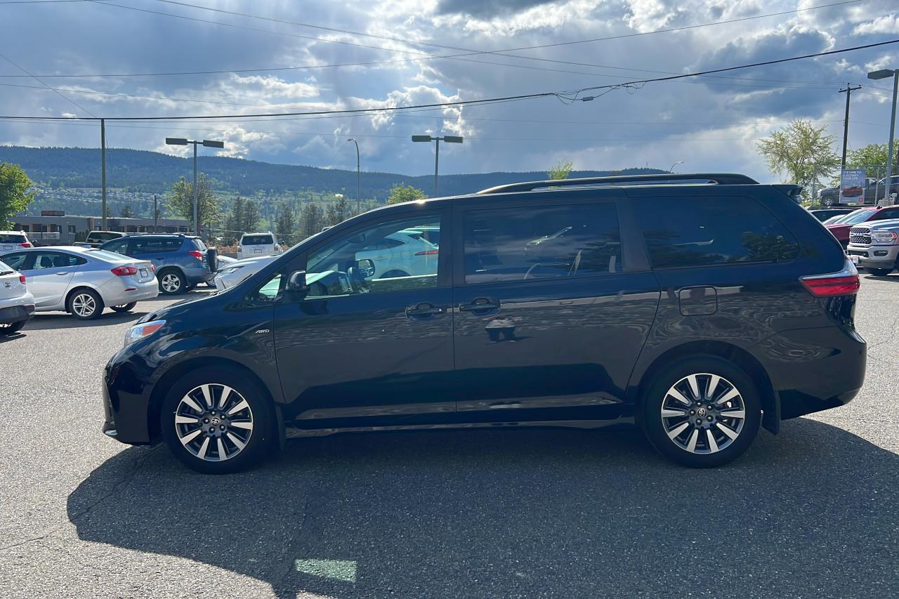2020 Toyota Sienna LE AWD 7 PASS Photo3