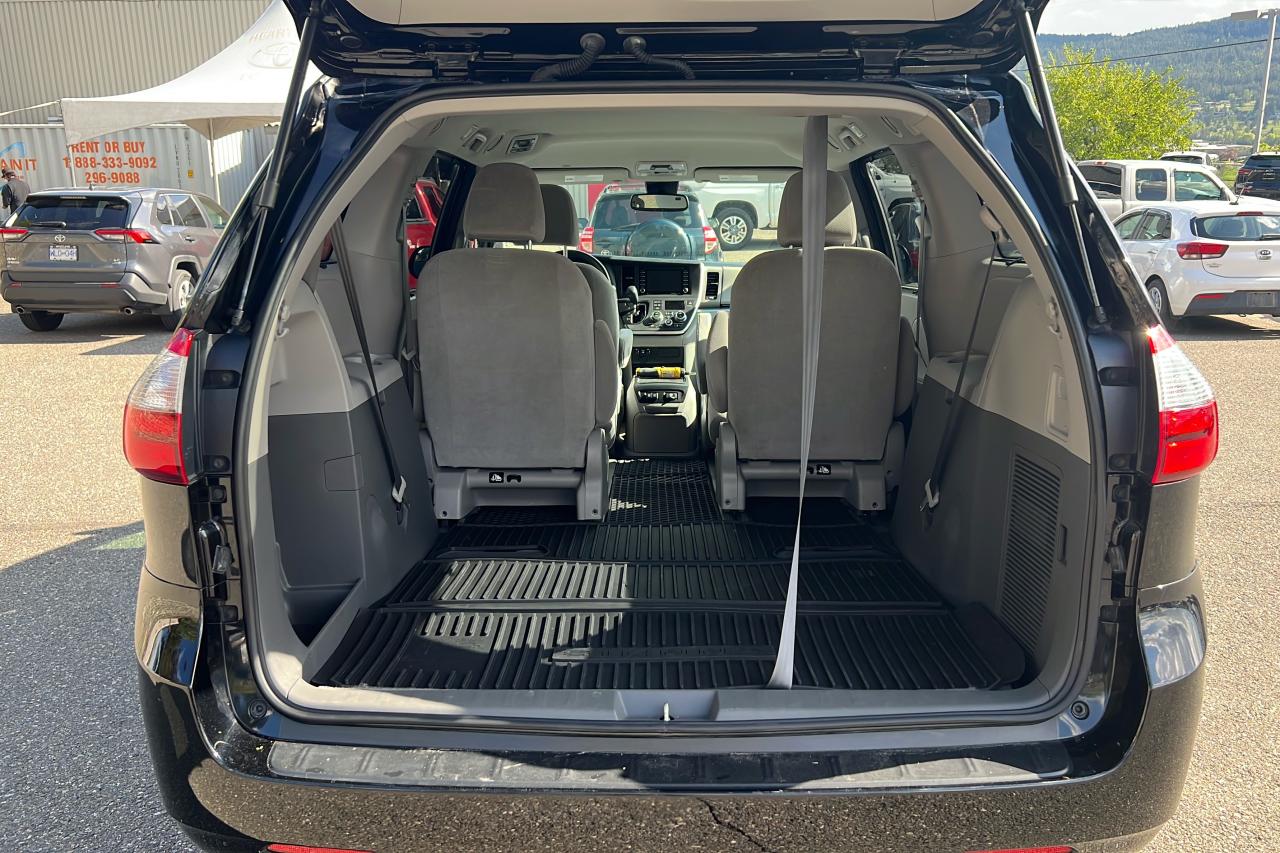 2020 Toyota Sienna LE AWD 7 PASS Photo