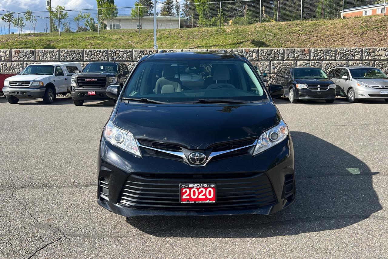 2020 Toyota Sienna LE AWD 7 PASS Photo1