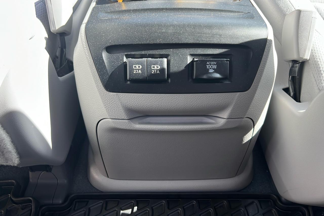 2020 Toyota Sienna LE AWD 7 PASS Photo