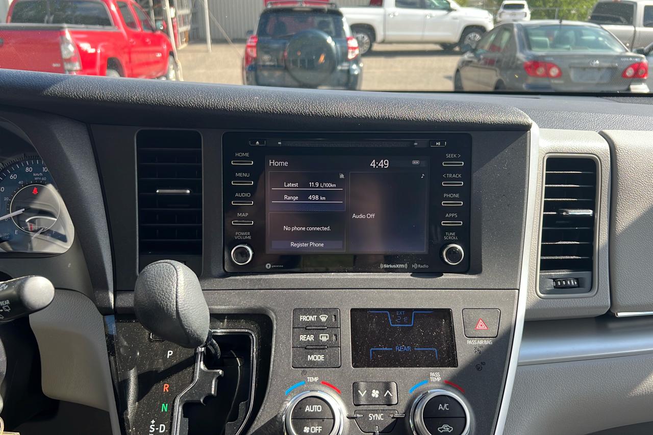 2020 Toyota Sienna LE AWD 7 PASS Photo