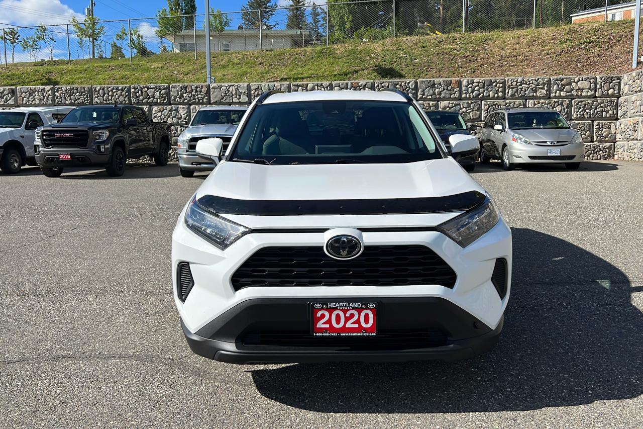 2020 Toyota RAV4 LE Photo
