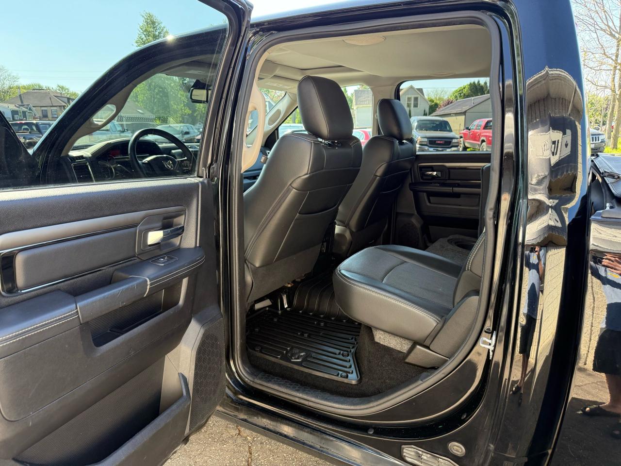 2013 RAM 1500 SPORT - Photo #9