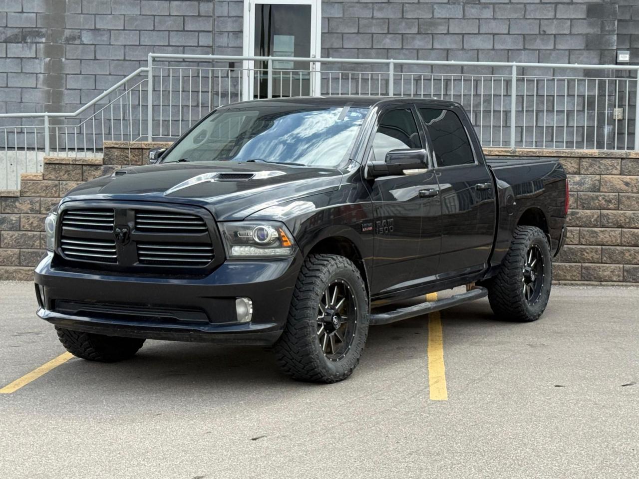 Used 2016 RAM 1500 4WD Crew Cab 140.5
