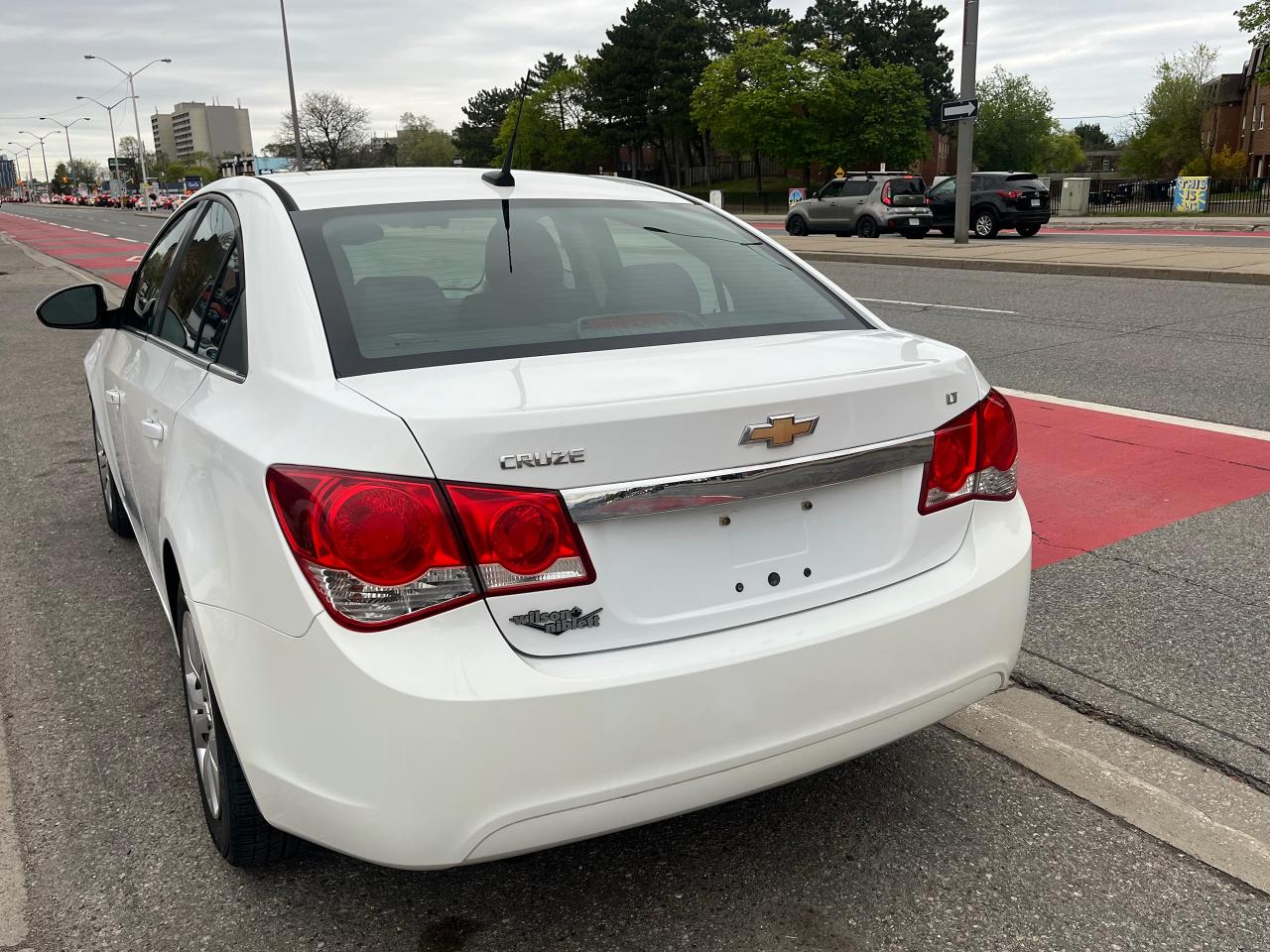 2014 Chevrolet Cruze 1LT- - Photo #5
