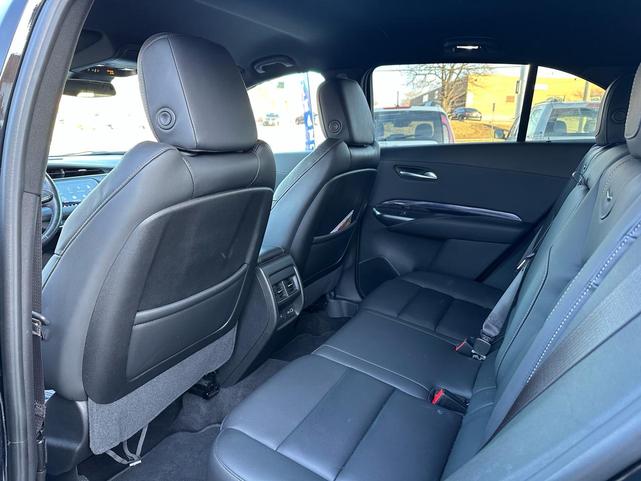 2023 Cadillac XT4 AWD Luxury - Photo #19