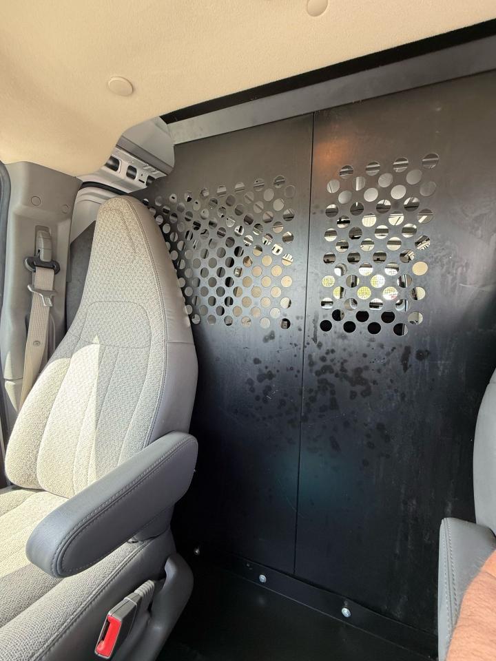 2021 Chevrolet Express Cargo Van 2500 4.3L CERTIFIED Photo14