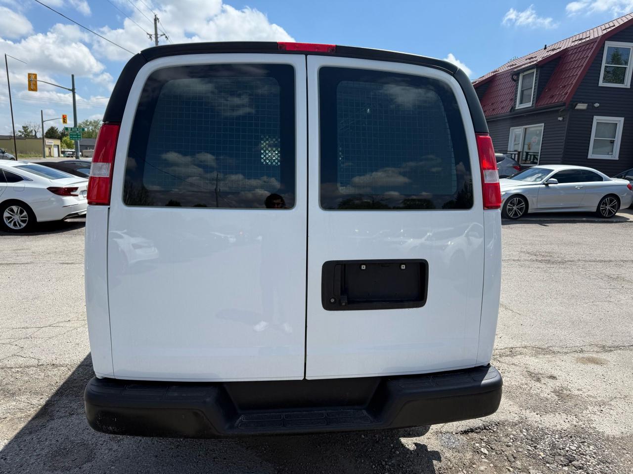2021 Chevrolet Express Cargo Van 2500 4.3L CERTIFIED Photo4