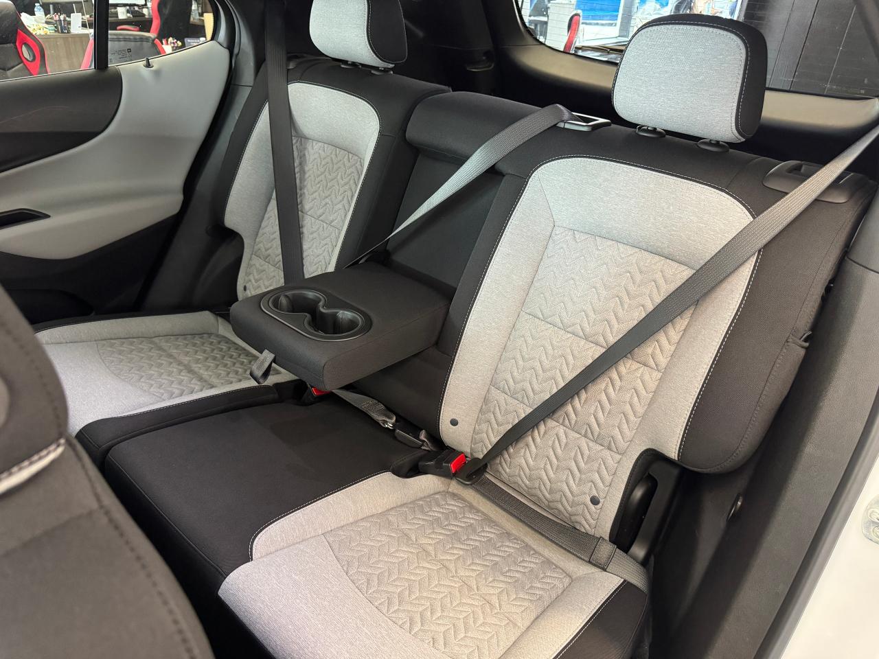 2022 Chevrolet Equinox LS+New Tires & Brakes+Collision Alert+CLEAN CARFAX Photo94