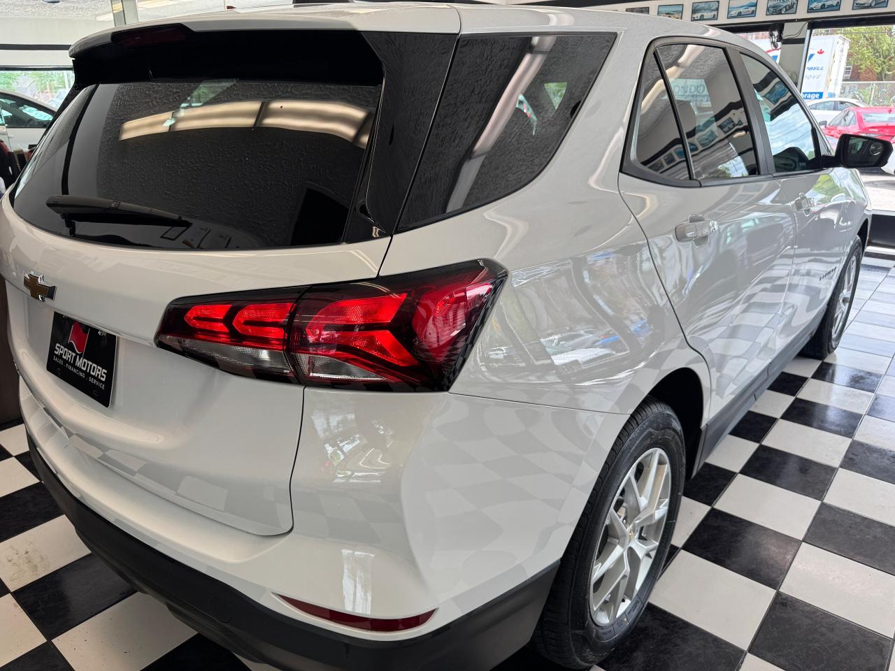 2022 Chevrolet Equinox LS+New Tires & Brakes+Collision Alert+CLEAN CARFAX Photo42