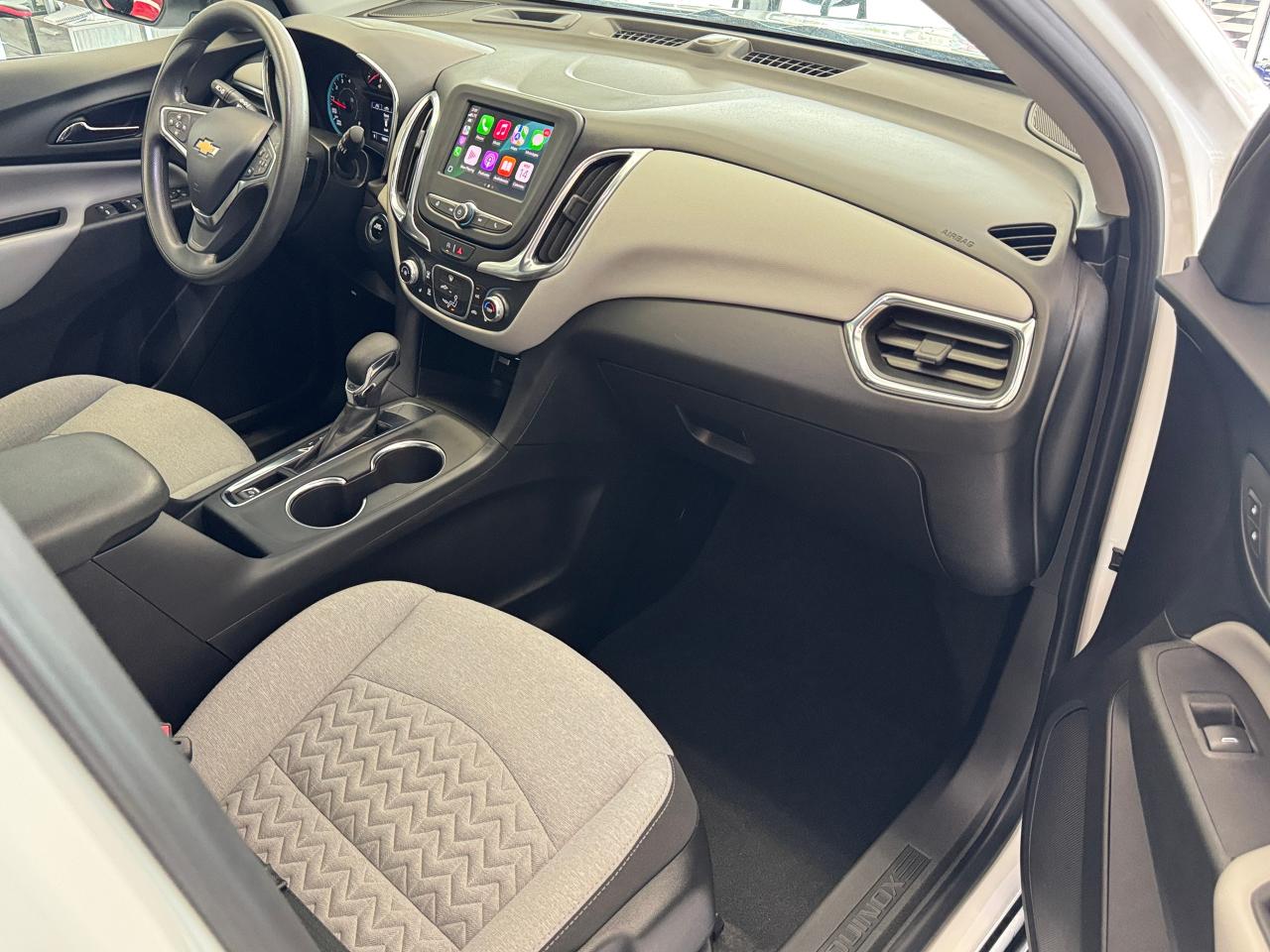 2022 Chevrolet Equinox LS+New Tires & Brakes+Collision Alert+CLEAN CARFAX Photo23