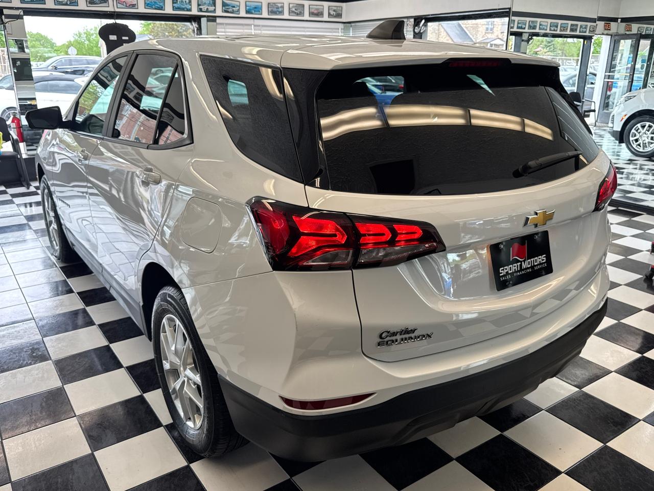 2022 Chevrolet Equinox LS+New Tires & Brakes+Collision Alert+CLEAN CARFAX Photo2